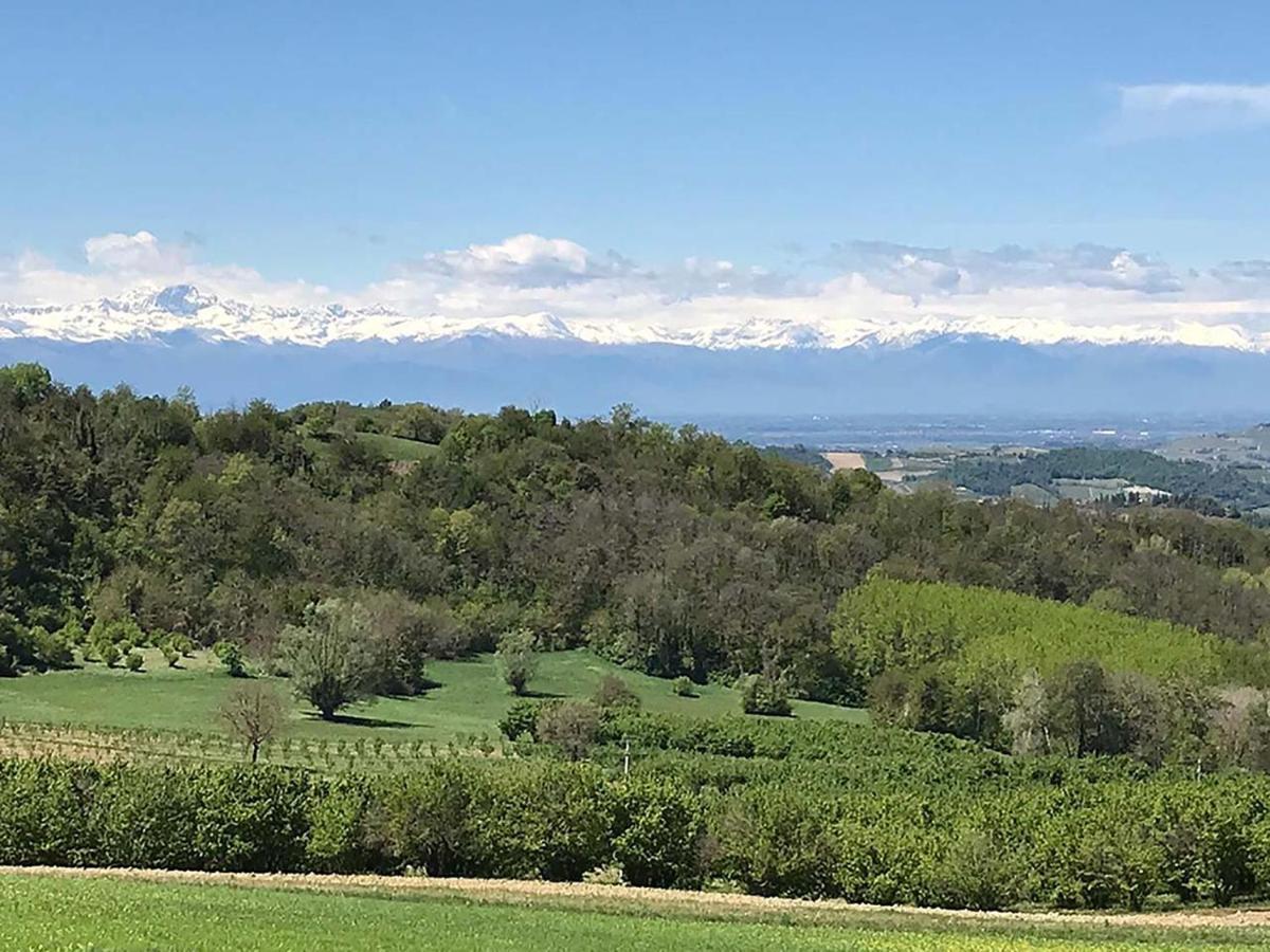 La Luce Delle Colline Bed & Breakfast Serravalle delle Langhe Exterior photo